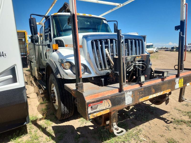 2009 International 7500 Crane Truck