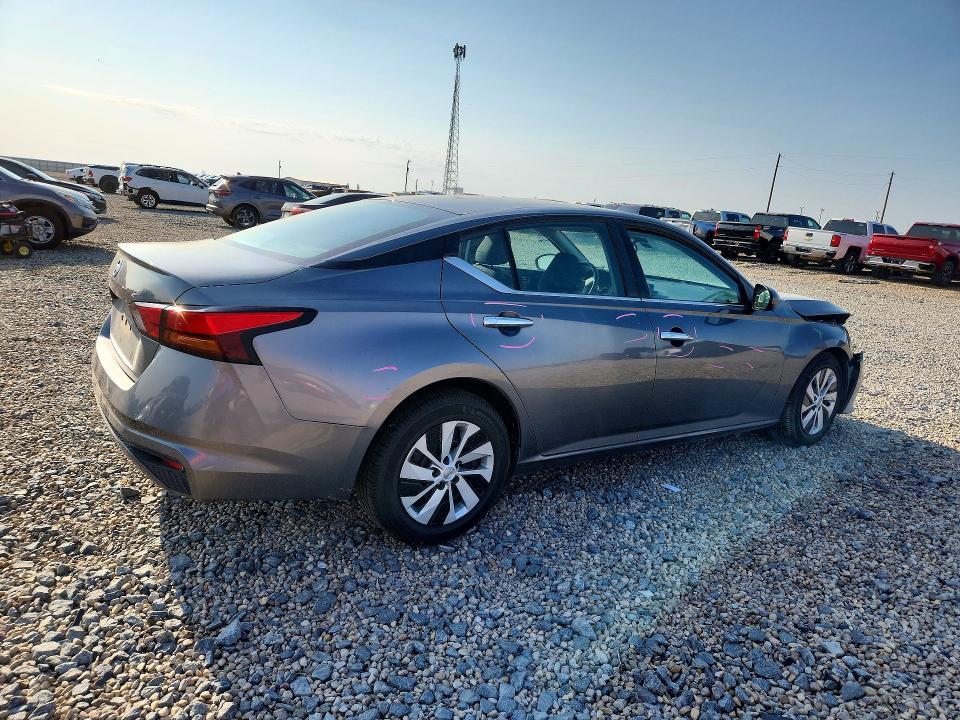 2021 Nissan Altima s