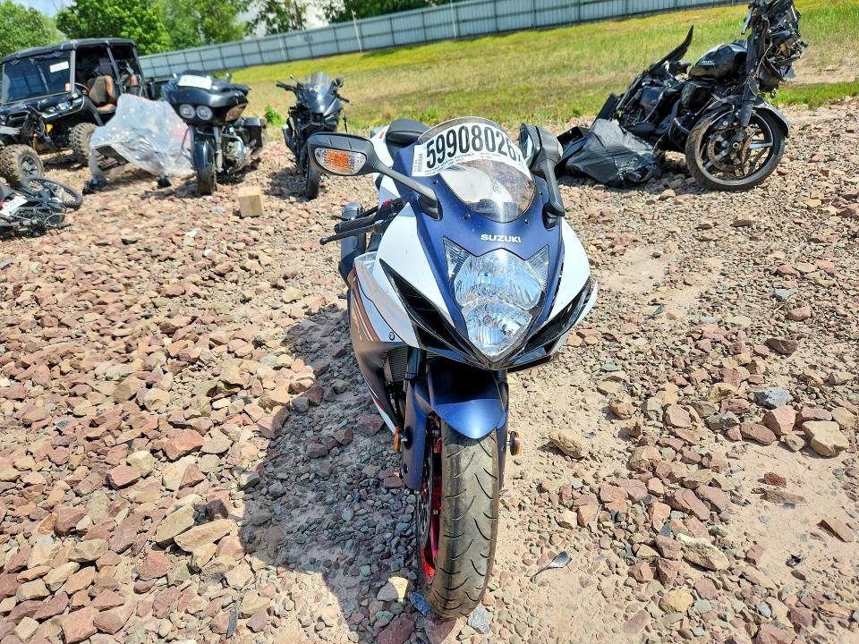 2025 Suzuki GSX-R600