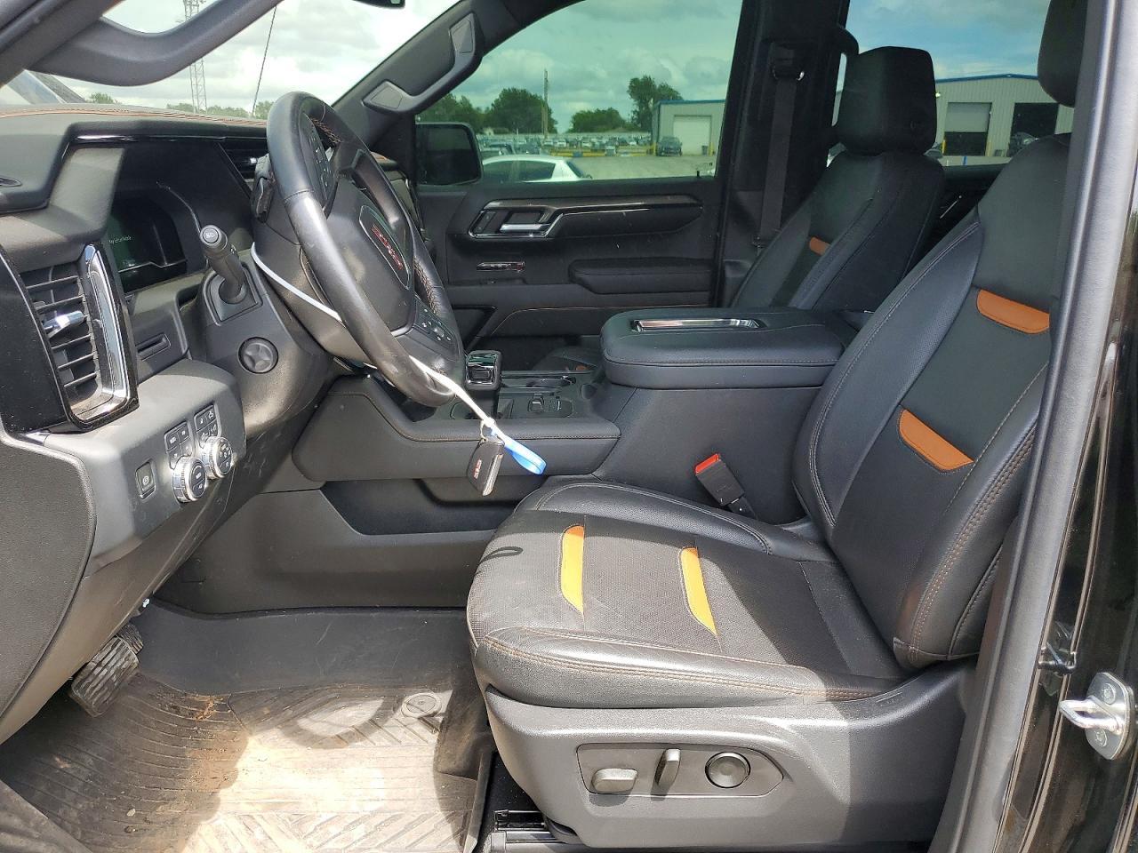 2022 GMC Sierra K1500 AT4