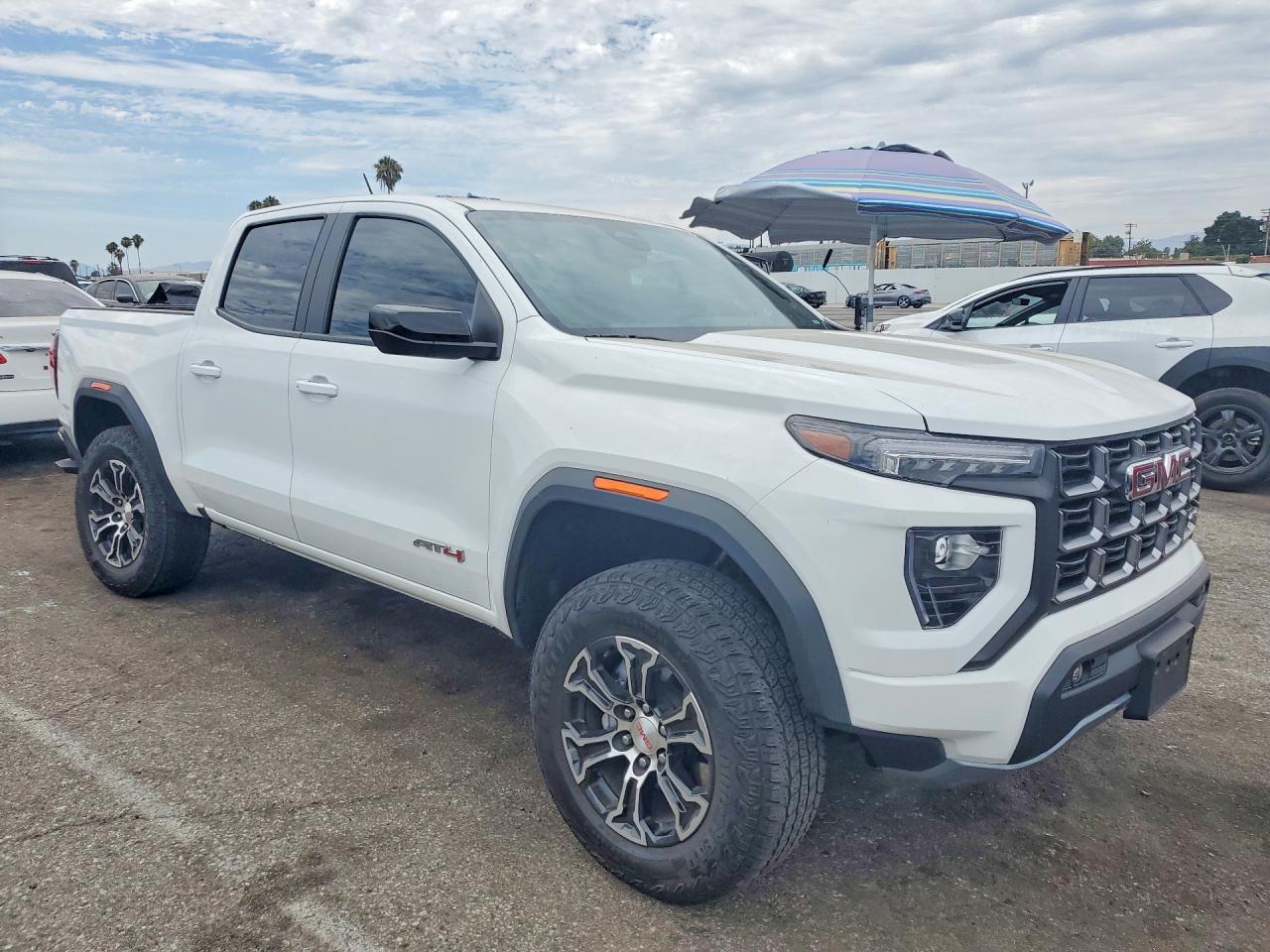 2025 GMC Canyon AT4