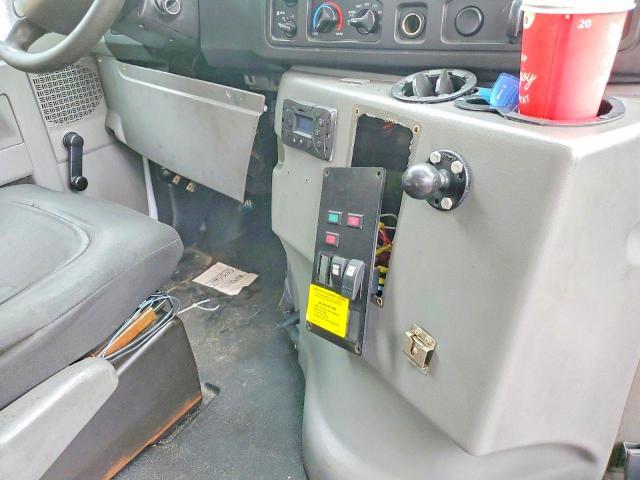 2016 Ford Econoline E450 Super Duty Cutaway van