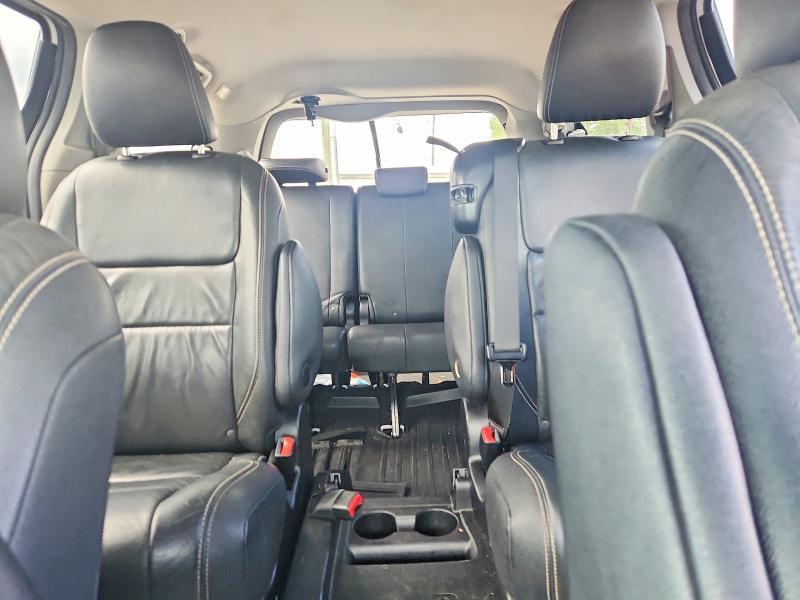 2016 Toyota Sienna se