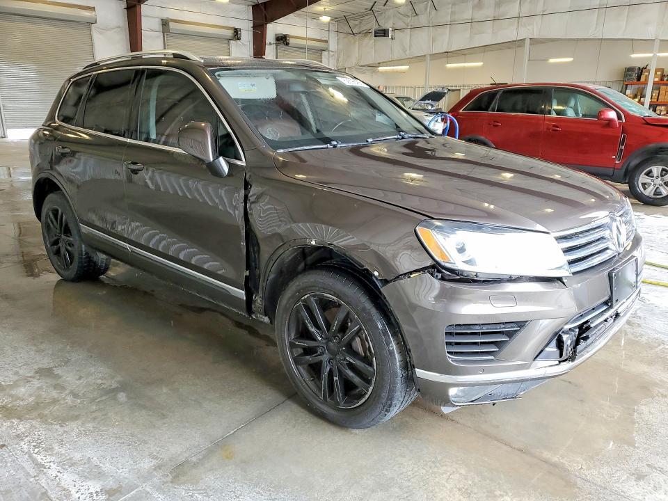 2015 Volkswagen Touareg V6