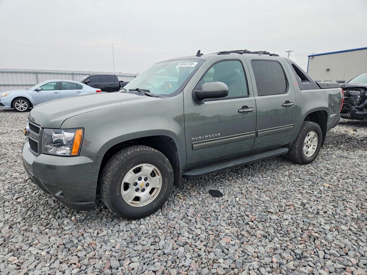 2011 Chevrolet Avalanche LS