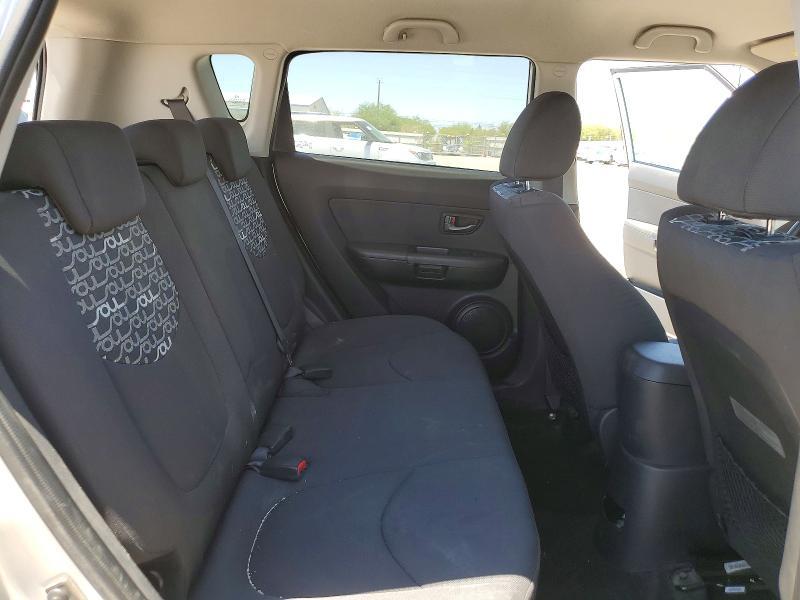 2010 KIA Soul +
