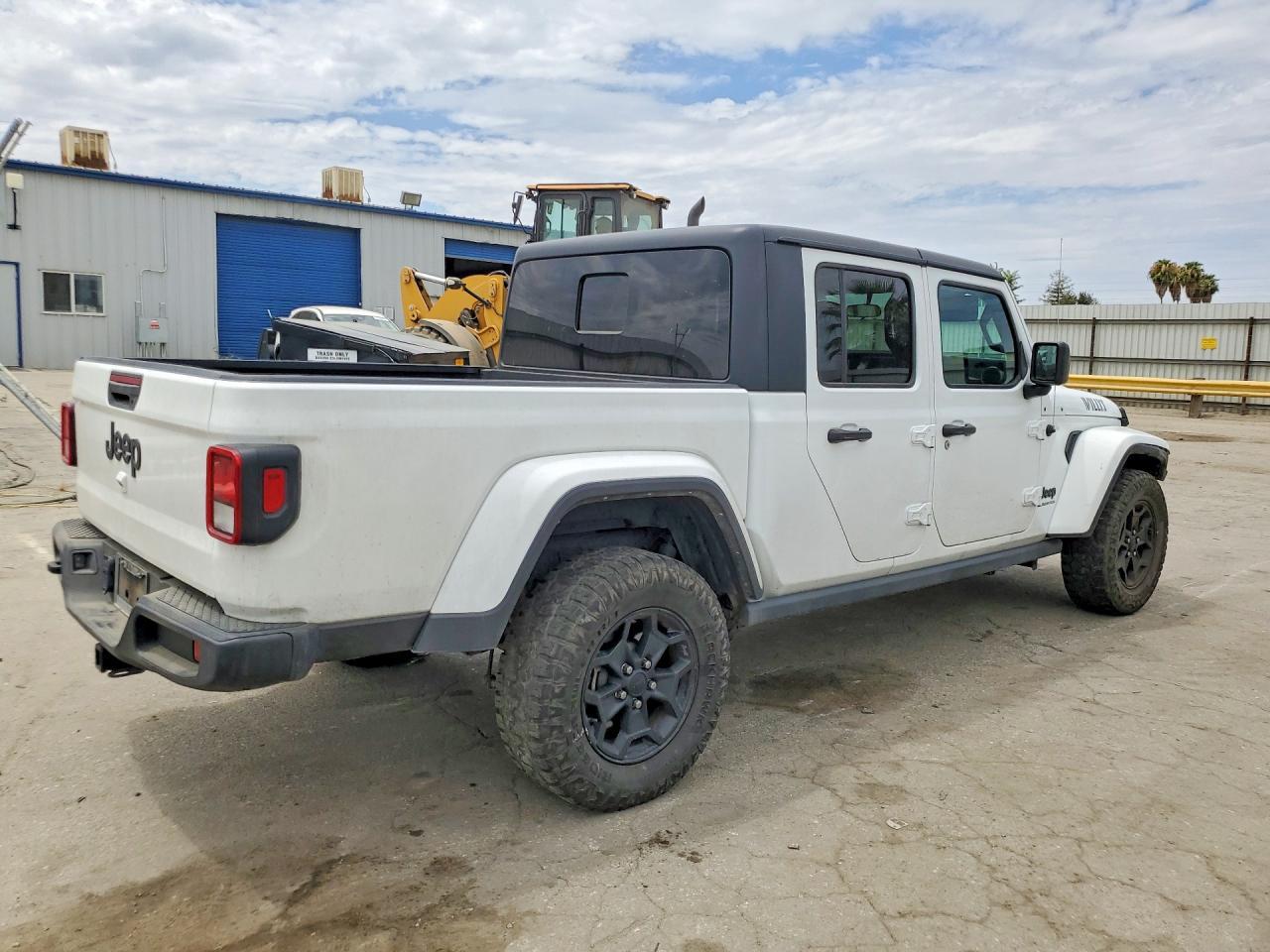 2022 Jeep Gladiator Sport