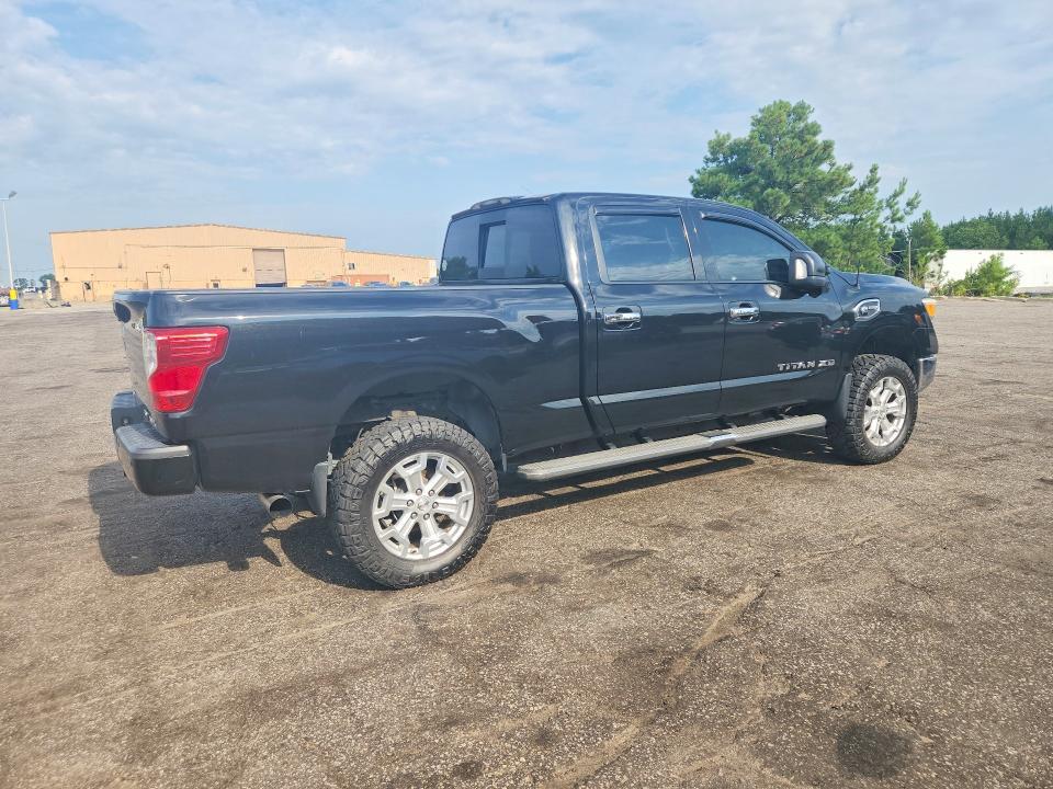 2016 Nissan Titan XD SV
