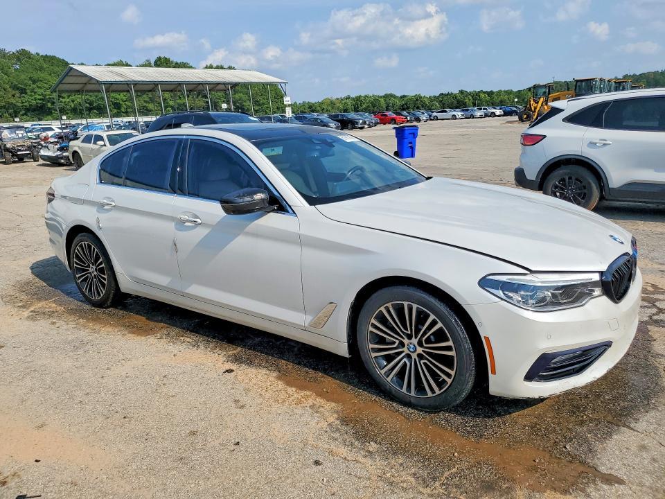 2017 BMW 540 i