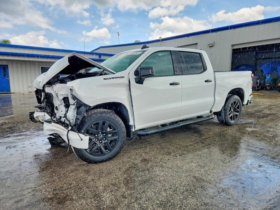 2024 Chevrolet Silverado C1500 Custom
