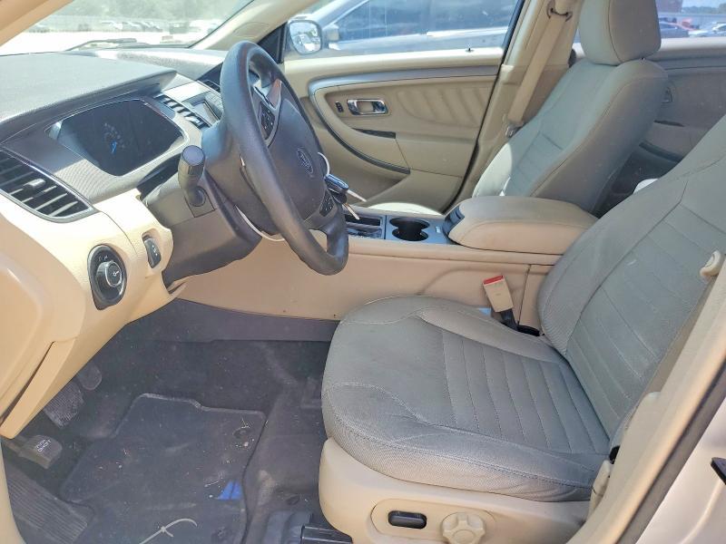 2015 Ford Taurus se