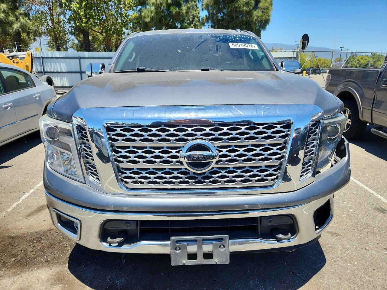 2018 Nissan Titan SL