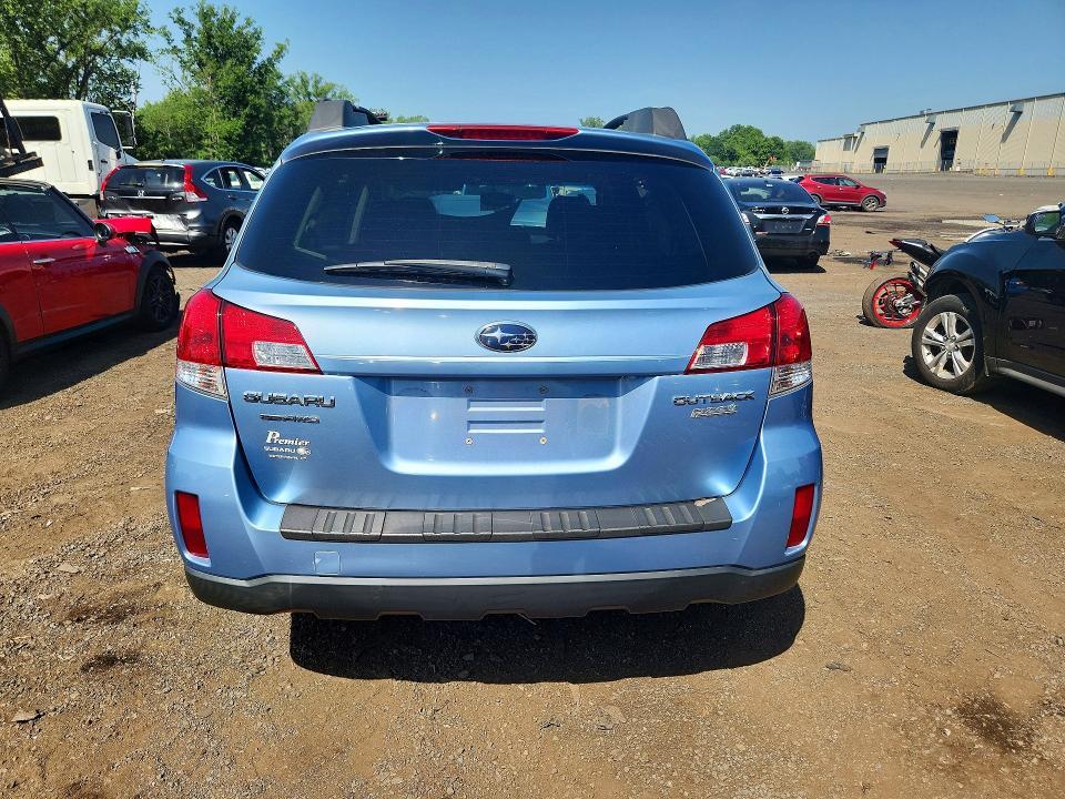 2010 Subaru Outback 2.5i Limited