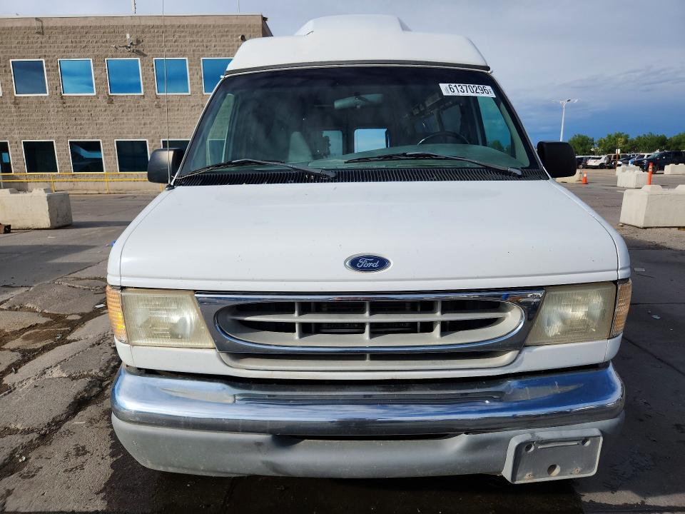 1999 Ford Econoline E350 Super Duty Wagon