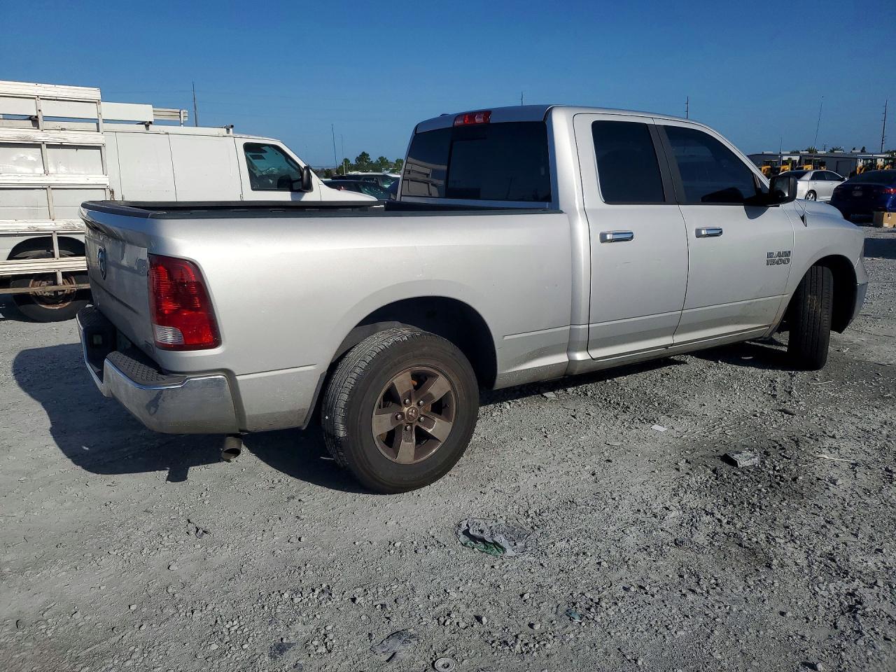 2018 Dodge RAM 1500 SLT