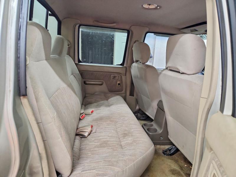 2000 Nissan Frontier XE