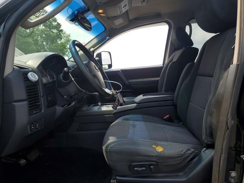 2011 Nissan Titan SV