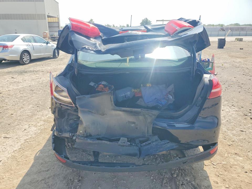 2016 Ford Focus se