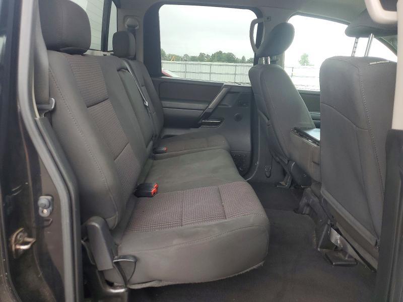 2010 Nissan Titan XE
