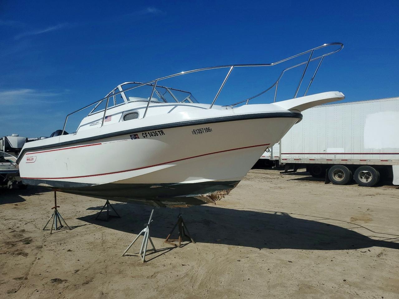 1997 Boston Whaler 23 Conquest-Boat