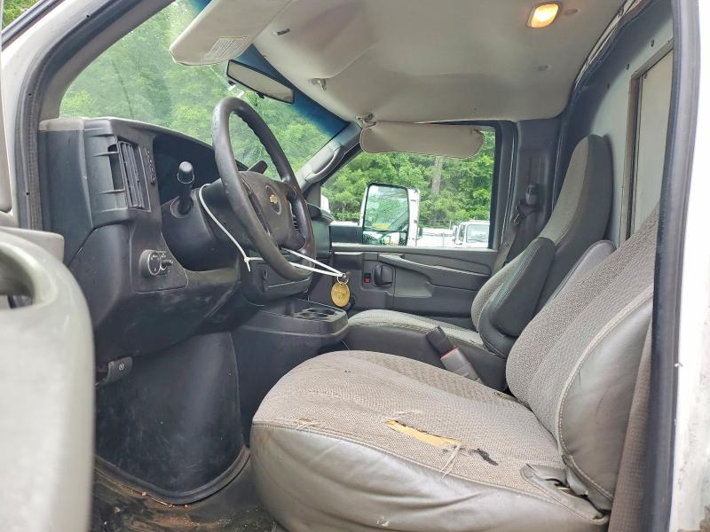 2013 Chevrolet Express BOX Truck