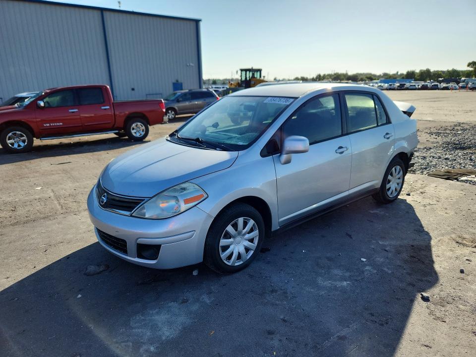 2011 Nissan Versa 1.8 s