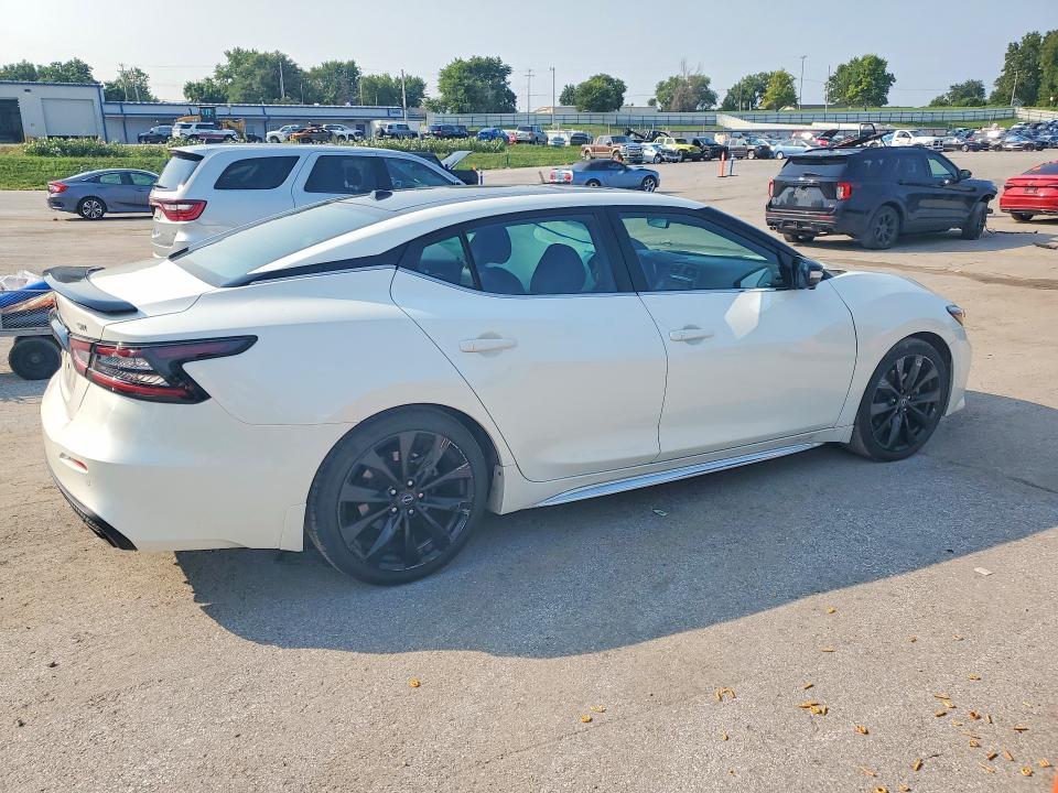 2023 Nissan Maxima SR
