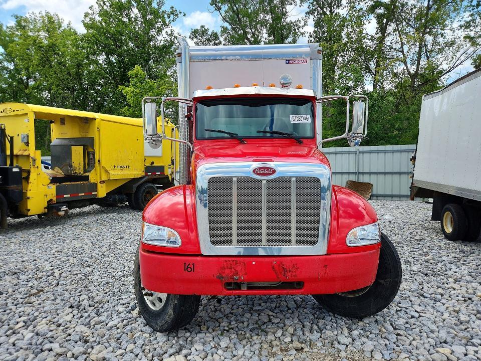 2016 Peterbilt 337 BOX Truck
