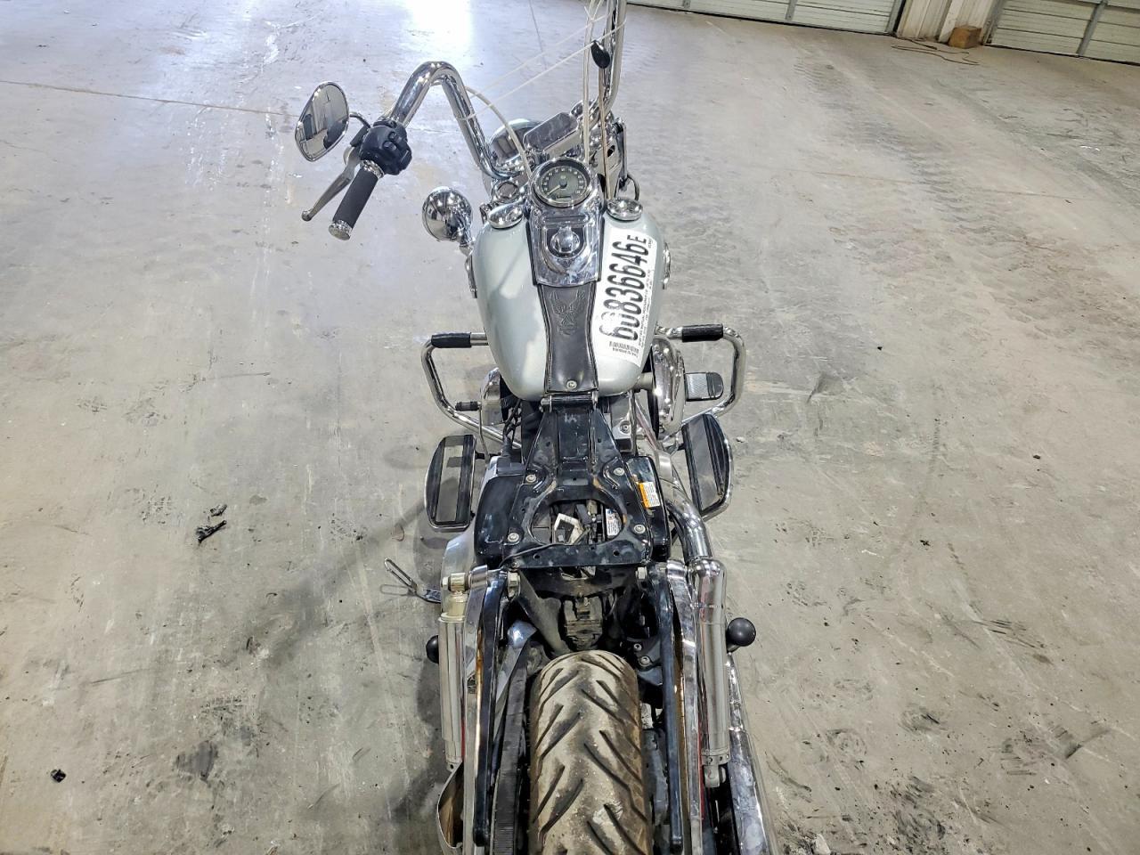 2012 Harley-Davidson FLD Switchback
