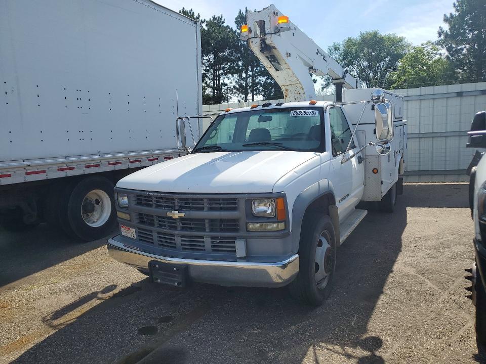 2002 Chevrolet GMT-400 Bucket Truck