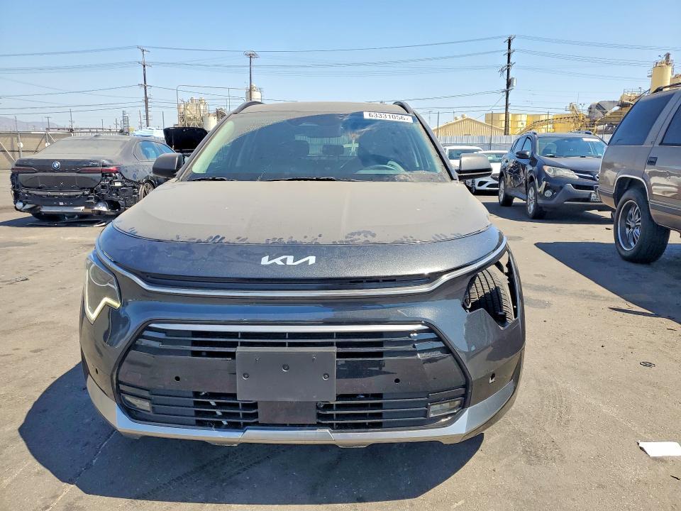 2025 KIA Niro SX