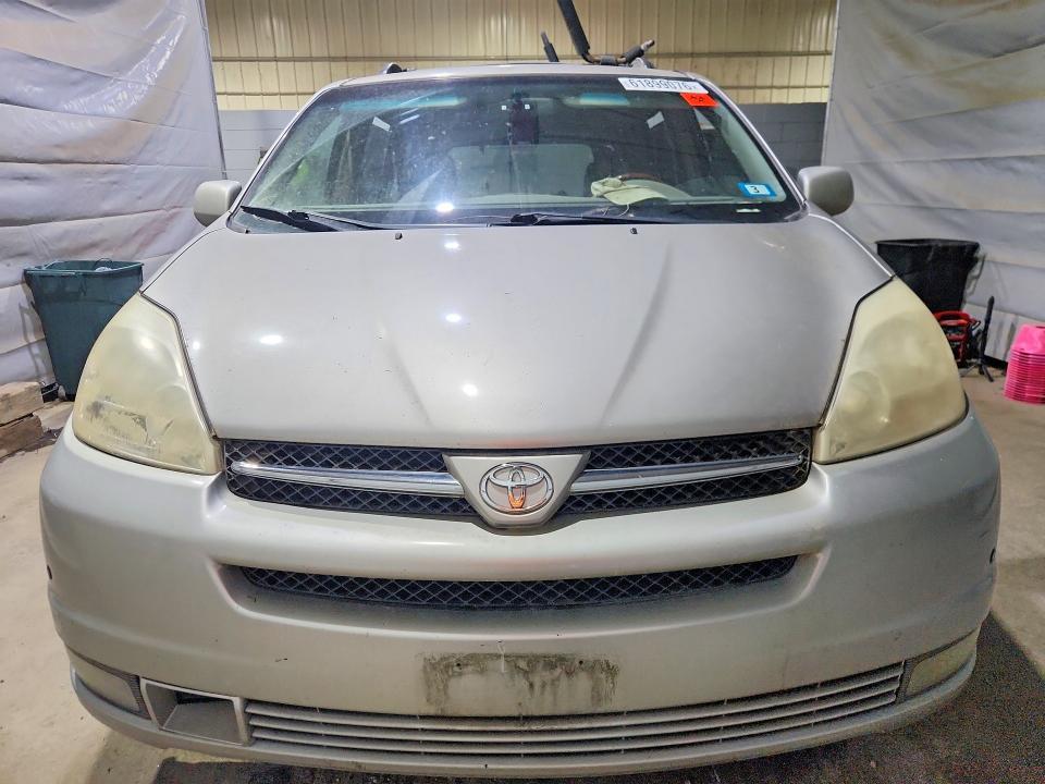 2005 Toyota Sienna xle Limited 7 Passenger