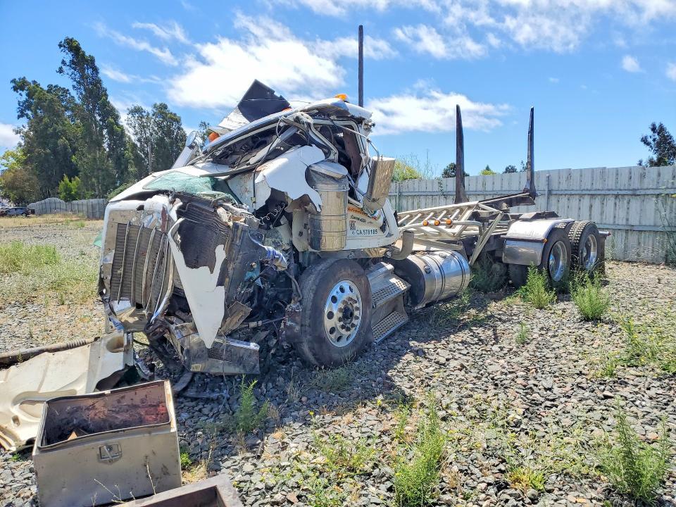 2018 Kenworth T800 Logging Truck