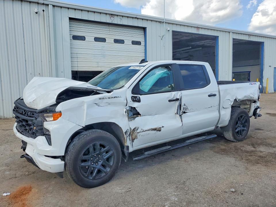 2025 Chevrolet Silverado K1500 Custom