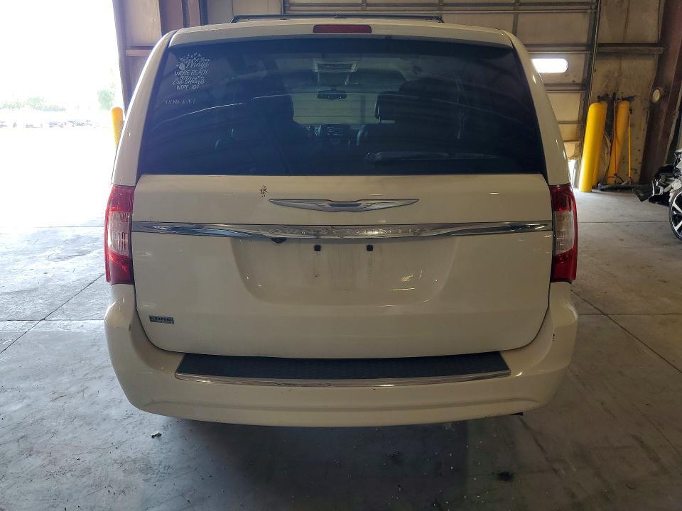 2013 Chrysler Town & Country Touring