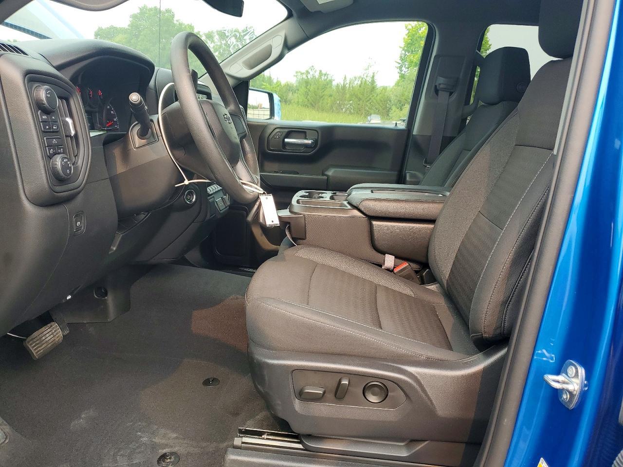 2024 Chevrolet Silverado K1500 Custom