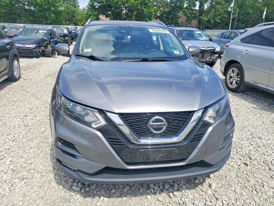 2022 Nissan Rogue Sport sv