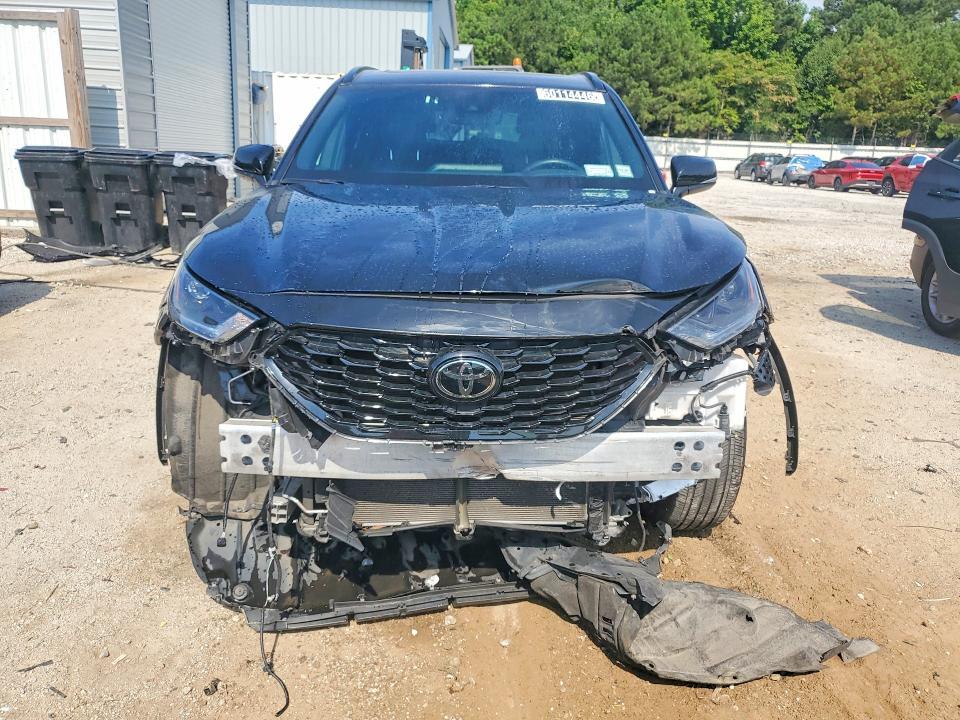 2024 Toyota Highlander xse