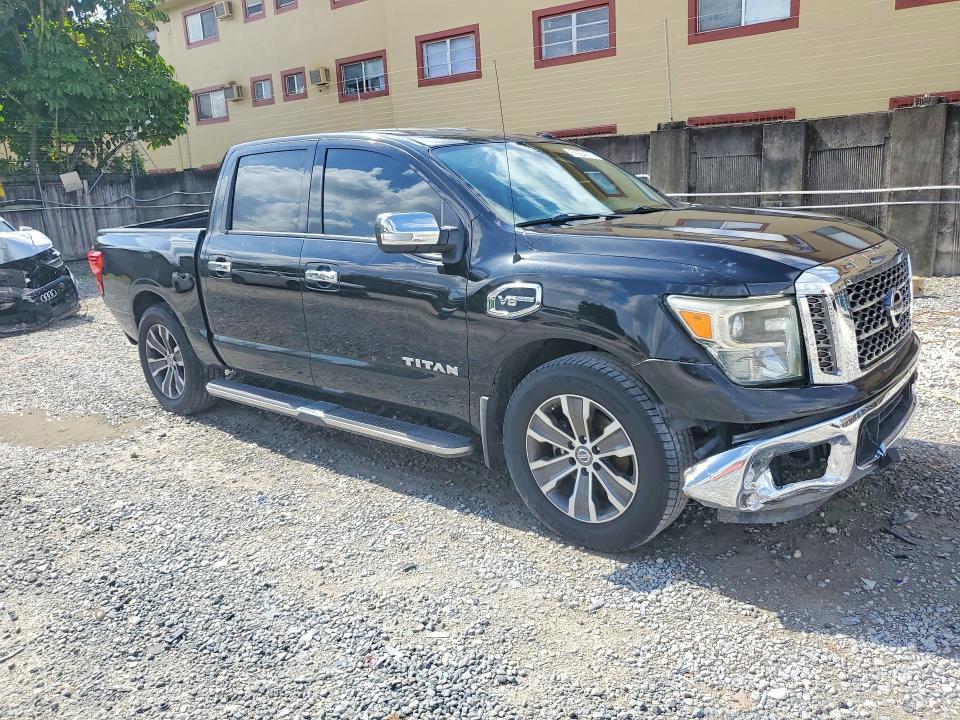 2017 Nissan Titan SL