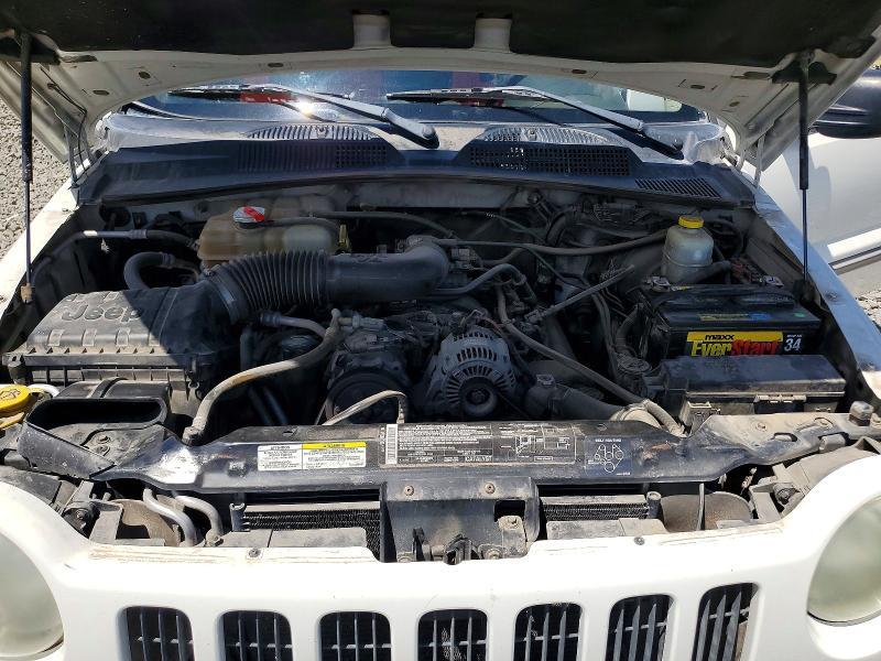 2004 Jeep Liberty Sport