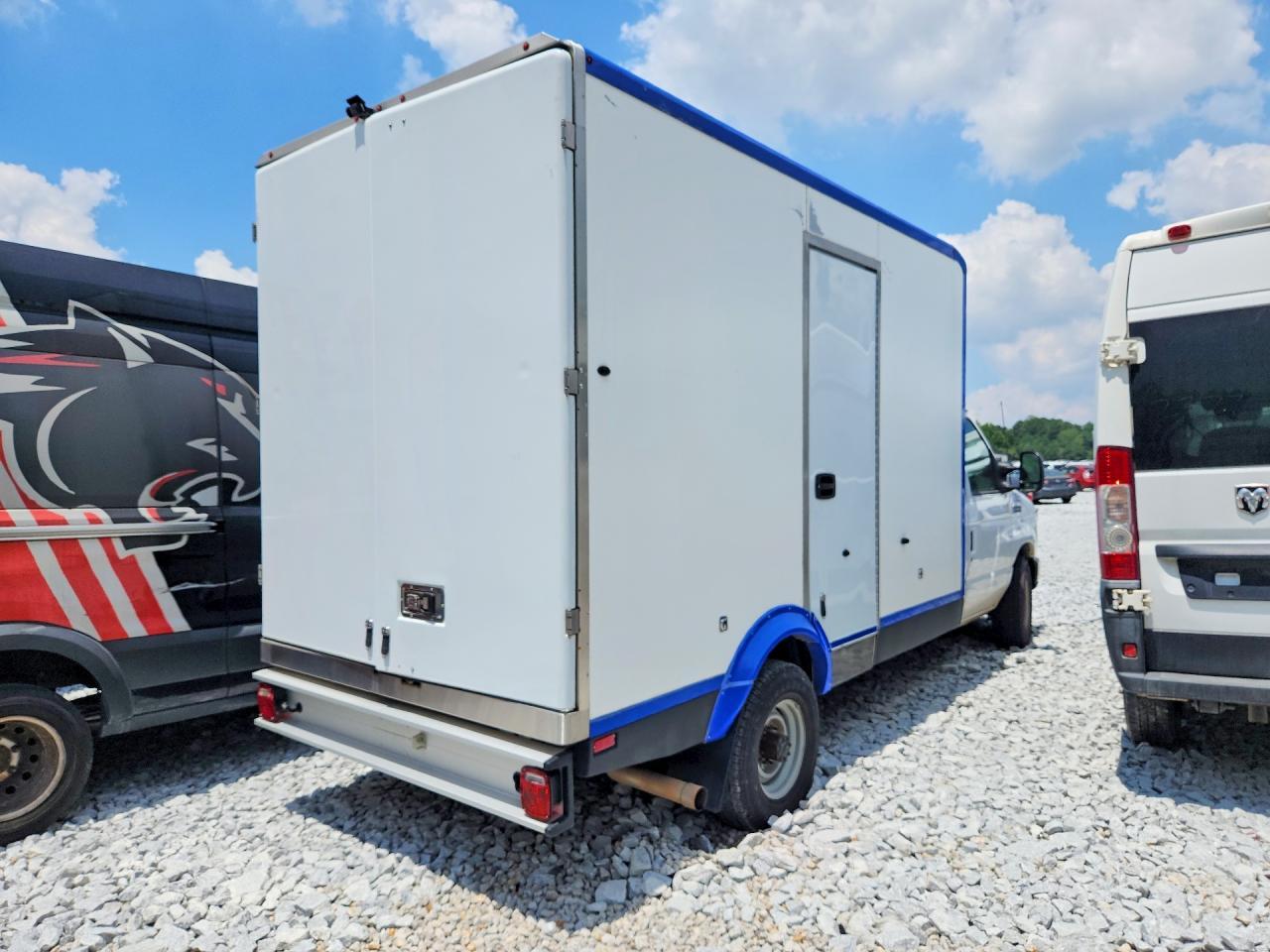 2023 Ford E350 Refrigerated BOX Truck