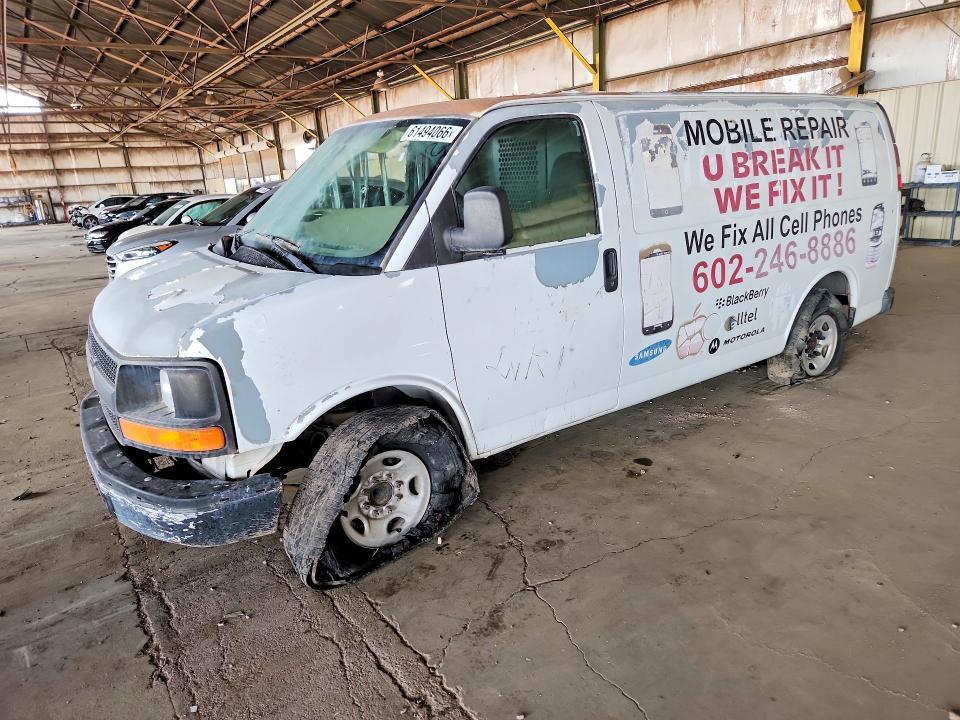 2005 Chevrolet Express Delivery van