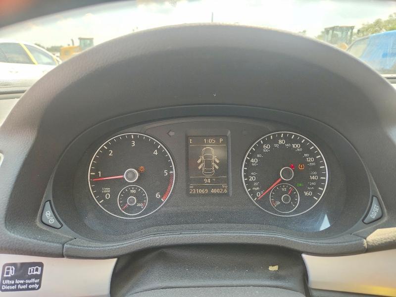 2013 Volkswagen Passat se