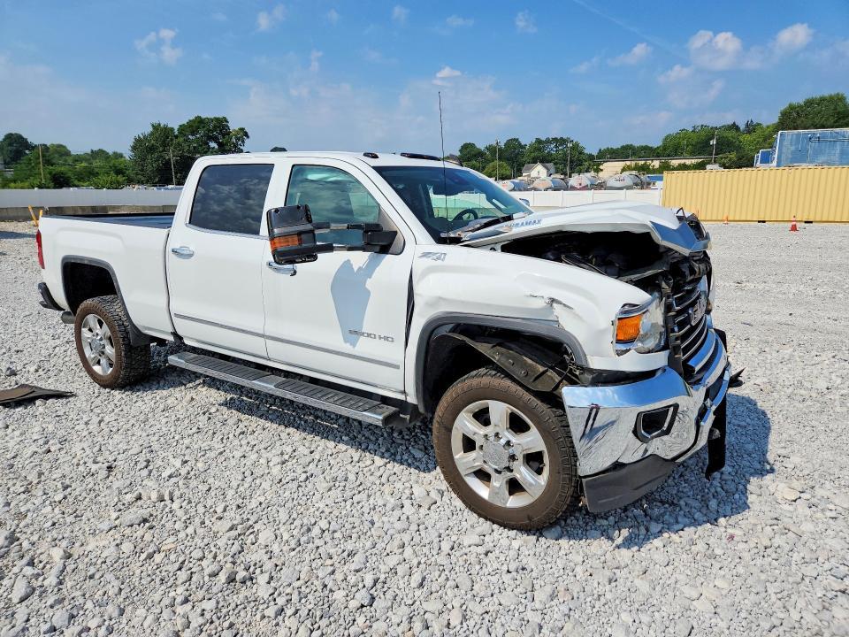 2017 GMC Sierra K2500 SLT