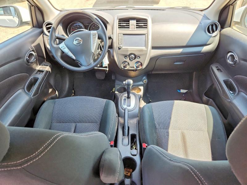 2019 Nissan Versa sv
