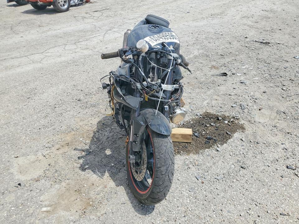 2002 Yamaha YZFR1