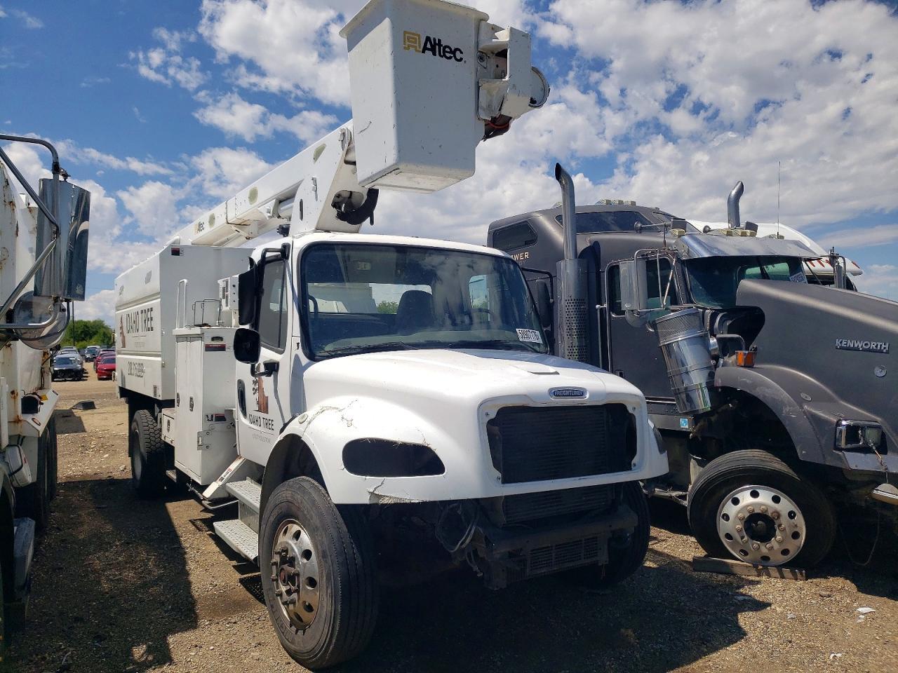 2011 Freightliner Business Class M2 Forestry Bucket Truck