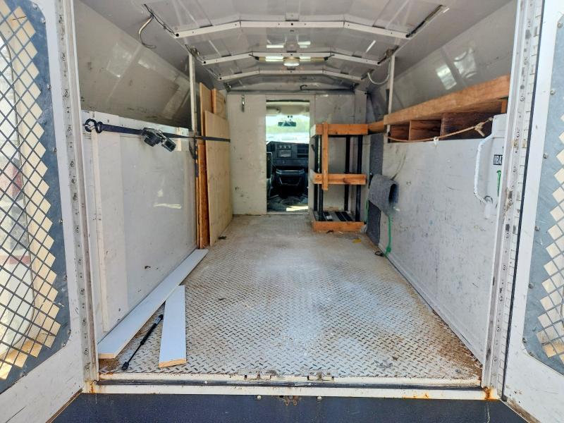 2011 Chevrolet Express Cutaway G3500