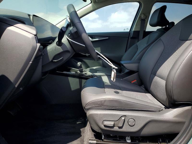 2025 KIA Niro ex
