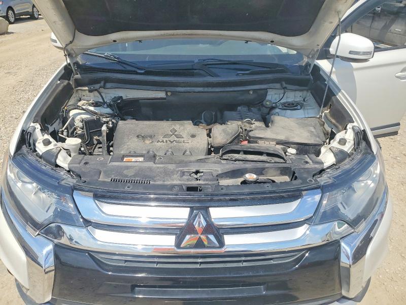 2018 Mitsubishi Outlander se